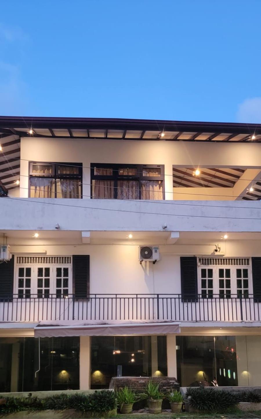 The Empyrean Airport Transit Hotel Katunayaka Exterior foto