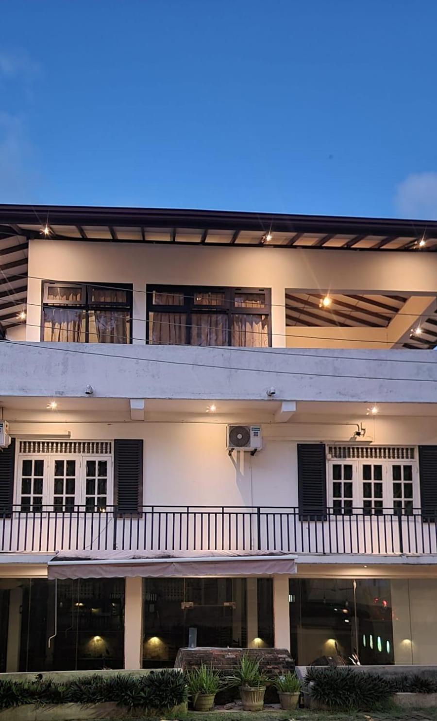 The Empyrean Airport Transit Hotel Katunayaka Exterior foto