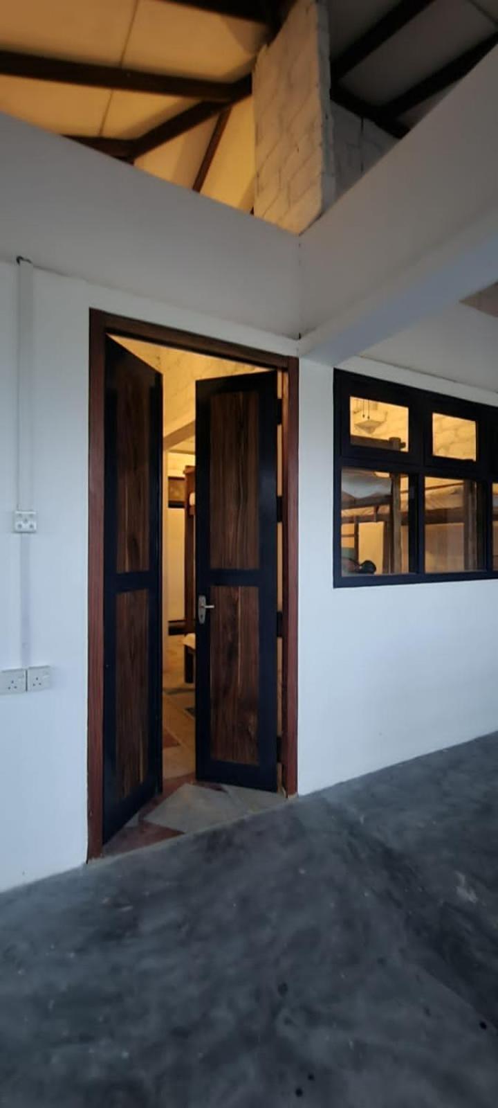 The Empyrean Airport Transit Hotel Katunayaka Exterior foto